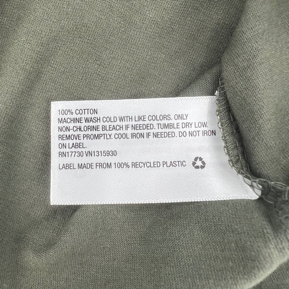 NWT Wild Fable Green Long Sleeve Cropped Boxy Shirt Size Large Women's - Picture 6 of 8